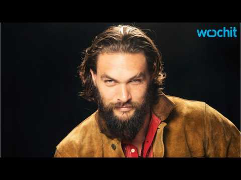 VIDEO : Jason Momoa Teases Justice League Watchtower