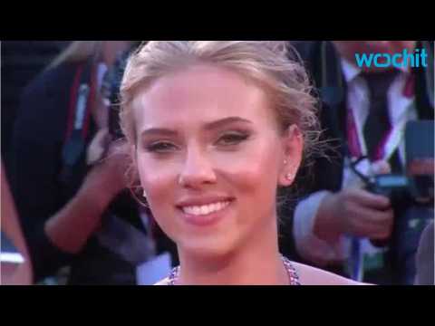 VIDEO : Why Did Scarlett Johansson And Ryan Reynolds REALLY Split?