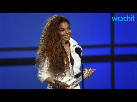 VIDEO : Janet Jackson delays tour, is planning family