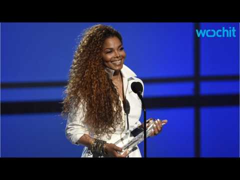 VIDEO : Janet Jackson Delays 'Unbreakable' Tour Once More to Focus on Planning Family