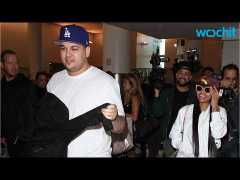 VIDEO : Rob Kardashian Looks Slimmer Than He Has in Years