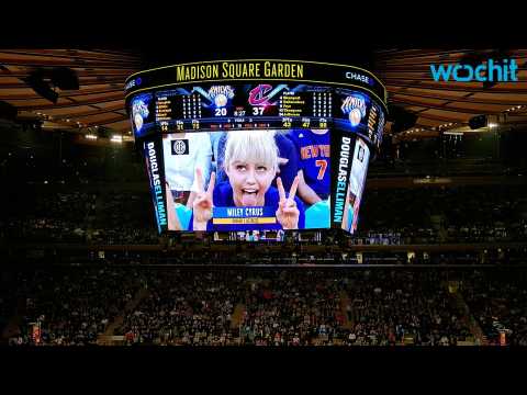 VIDEO : Miley Cyrus spotted on Knicks Jumbotron, sticks out tongue