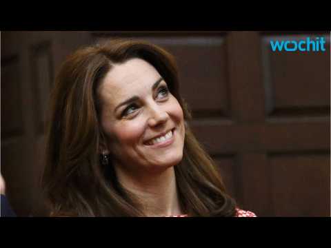 VIDEO : Kate Middleton Reveals What the Royal Family Teases Her About