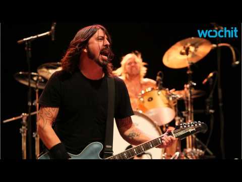 VIDEO : Foo Fighter Dave Grohl Comes To Rescue Of Teen Metal Band