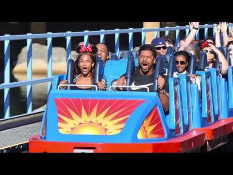 VIDEO : Russell Wilson and Ciara Spend the Day at Disneyland