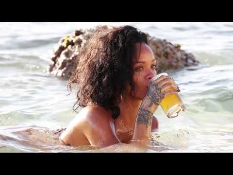VIDEO : Celebrate National Beer Day With Rihanna