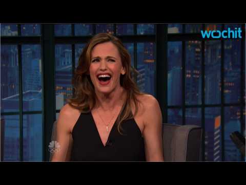 VIDEO : Jennifer Garner Remembers Her Beloved High School Saxophone, Sally