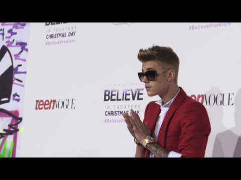 VIDEO : Justin Bieber pays to stay out of court