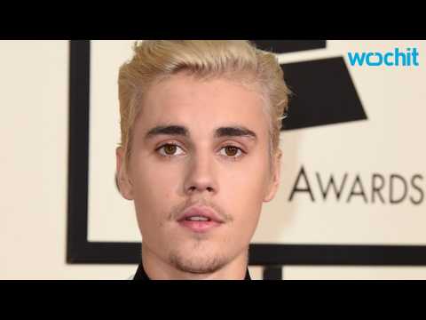 VIDEO : Justin Bieber Settles a Lawsuit by a Paparazzo Who Says the Singer Punched Him