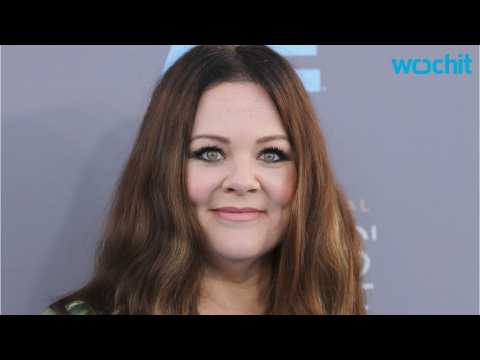 VIDEO : Melissa McCarthy Lost 50 Pounds by Having a Boring Life