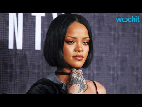 VIDEO : Rihanna Addresses Beyonc ''Rivalry'' Rumors in New Vogue
