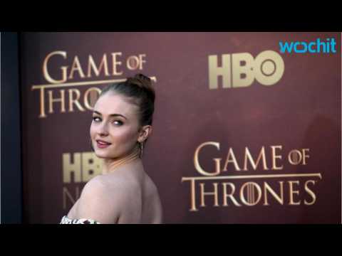 VIDEO : 'Game of Thrones' Star Sophie Turner Goes Off on Twitter Over Wrong Pronounciation of 'Sansa