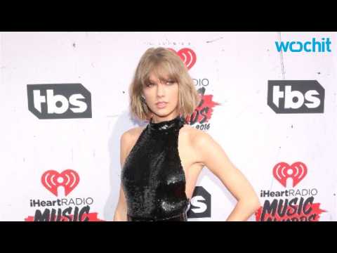 VIDEO : Taylor Swift Thanked BF Calvin Harris At iHeartRadio Music Awards