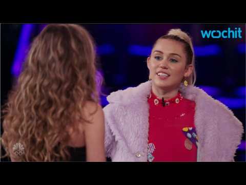 VIDEO : Miley Cyrus Could Be a Good Vocal Coach On The Voice