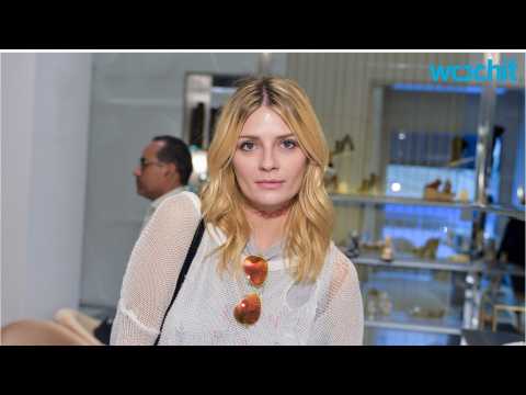 VIDEO : Mischa Barton Practicing Moments Before Her ?Dancing with the Stars? Debut