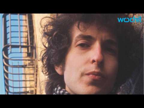 VIDEO : Bob Dylan's 'Bringing It All Back Home' Was the Cultural Equivalent of a Nuclear Bomb