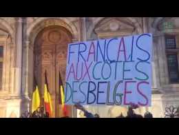 Paris rend hommage à Bruxelles après les attentats