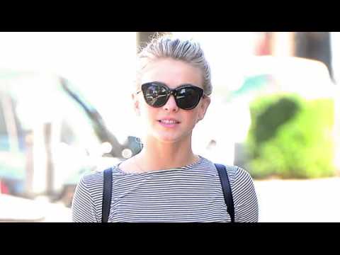 VIDEO : Julianne Hough Ditches Strict Diet For Happiness