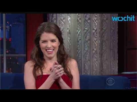VIDEO : Anna Kendrick Asks for Help on Twitter