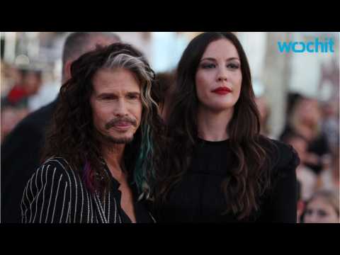 VIDEO : Steven Tyler to Perform in Intimate New York Show