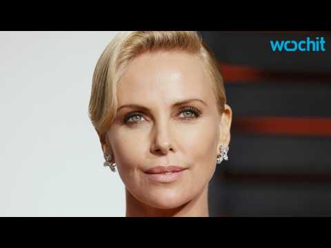 VIDEO : Charlize Theron Says That Her Beauty Has Often Worked Against Her