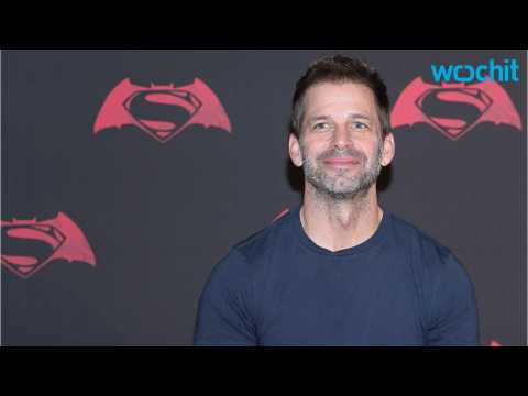 VIDEO : Zack Snyder Confirms Standalone Superman Flick Still In The Works