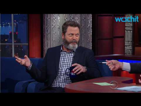VIDEO : Nick Offerman Makes Stephen Colbert Coffee Table