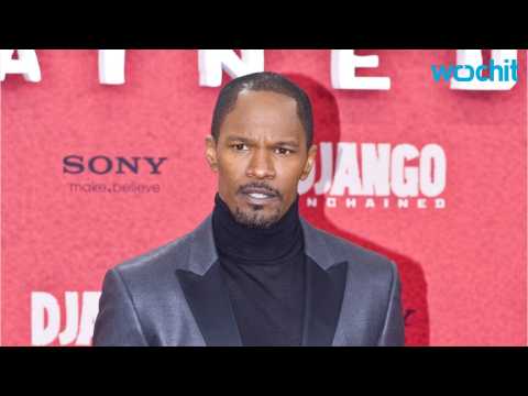 VIDEO : Jamie Foxx Continues to Deny Katie Holmes Engagement Rumors