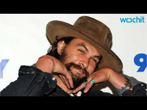 VIDEO : Jason Momoa Shares a Photo on Instagram and Shows the World He is Now Blonde