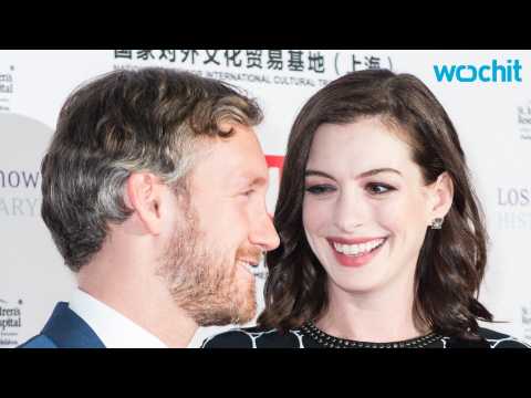 VIDEO : Anne Hathaway and Adam Shulman Welcome a Baby Boy