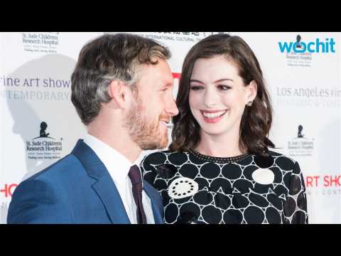 VIDEO : Anne Hathaway Welcomes Baby Boy
