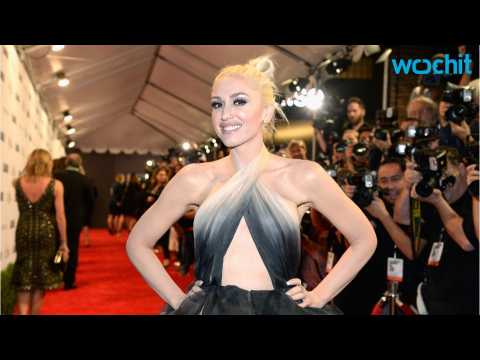 VIDEO : Gwen Stefani Wins Woman Of The Year