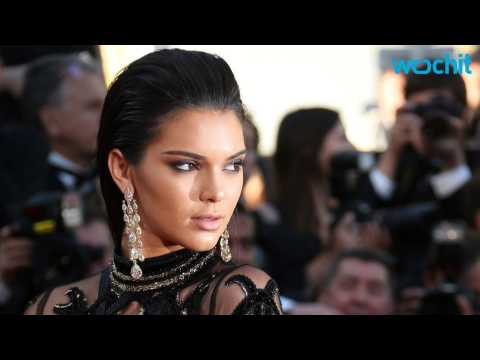 VIDEO : Why Did Kendall Jenner Delete Her Instagram?