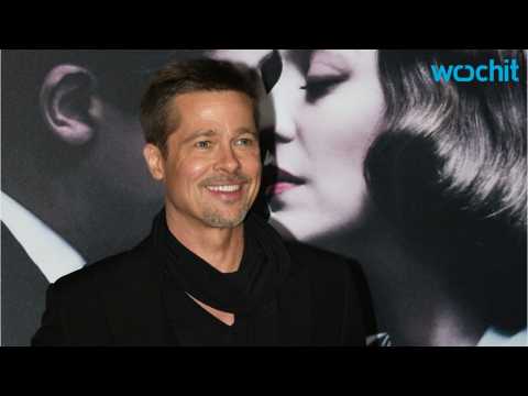 VIDEO : Brad Pitt All Smiles During Solo Trip to China