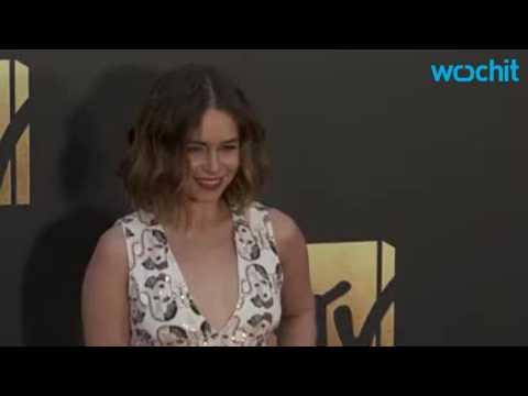 VIDEO : Emilia Clarke Cast In The Han Solo Stand-Alone Film