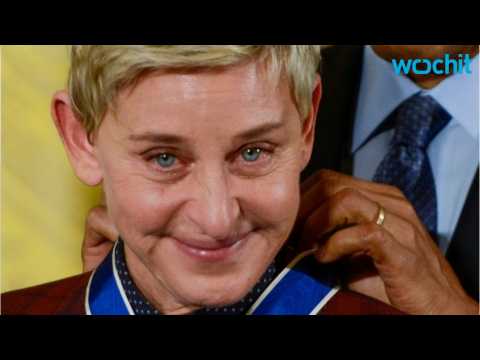 VIDEO : Ellen DeGeneres Gets Emotional During Obama's Speech
