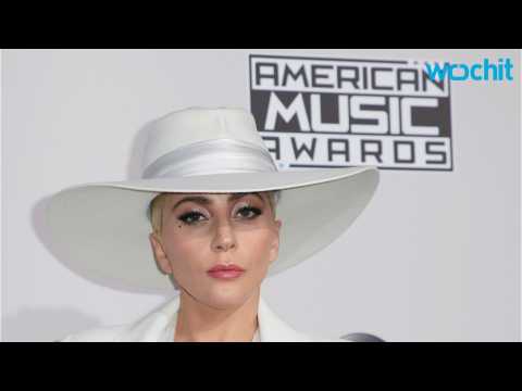 VIDEO : Lady Gaga Is Toned Down