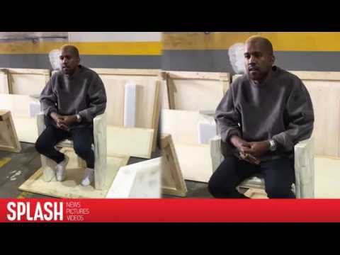 VIDEO : Kanye West est sorti de chez lui
