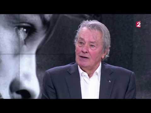 VIDEO : Alain Delon donne des nouvelles sur la santé de Mireille Darc