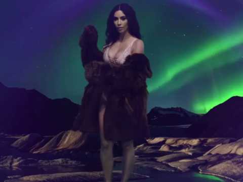 VIDEO : Kim Kardashian : elle fait son come-back pour Love Magazine !