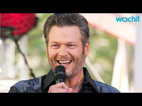 VIDEO : Blake Shelton Offers Free Tickets To Fan Who Missed Show After Motorcycle Crash