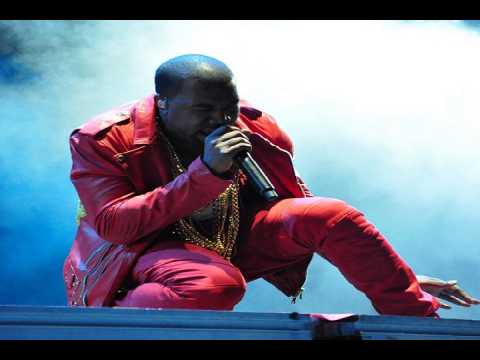 VIDEO : Kanye West recibe el alta despus de sufrir paranoia