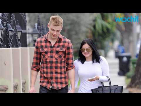 VIDEO : Ariel Winter And Levi Meaden Are Definitely A Thing