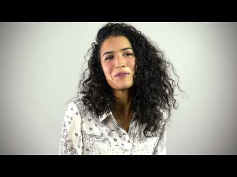 VIDEO : Sabrina Ouazani, comdienne | La Minute Crush | GLAMOUR