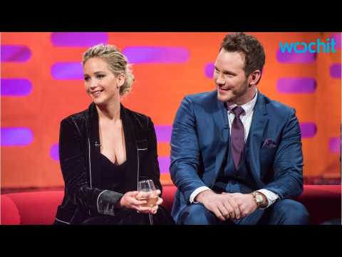 VIDEO : Jennifer Lawrence Almost Killed Someone By Scratching Her Butt