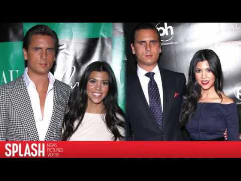VIDEO : Kourtney Kardashian and Scott Disick are Giving Their Relationship Another Chance