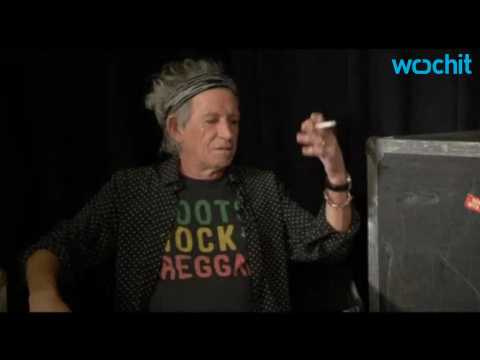 VIDEO : Keith Richards Confirms His Immortality