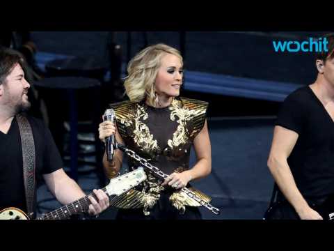 VIDEO : Carrie Underwood Skydived!