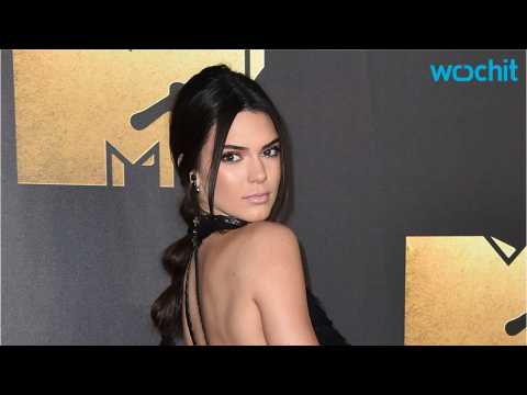 VIDEO : Kendall Jenner Gets Super Candid With James Corden