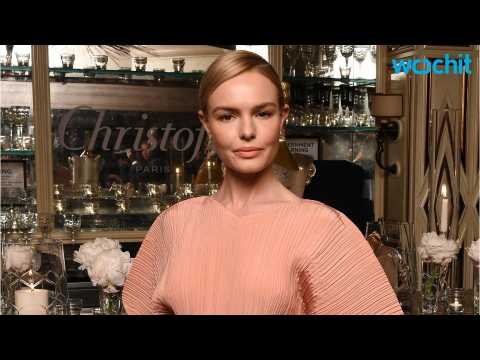 VIDEO : Kate Bosworth Gives Tips To A Perfect Holiday Wardrobe